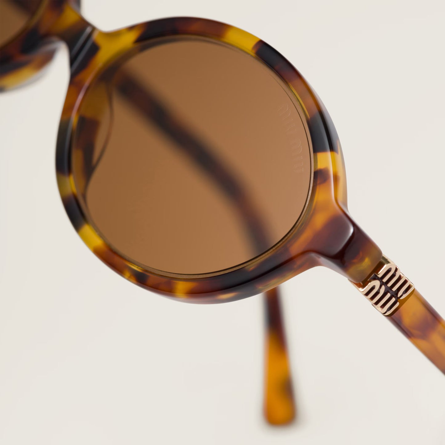 Regard Sunglasses Beige Camel Lenses