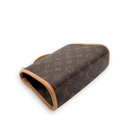 Wallet On Chain Monogram