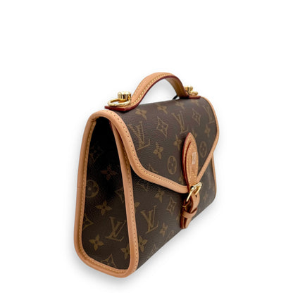 Wallet On Chain Monogram