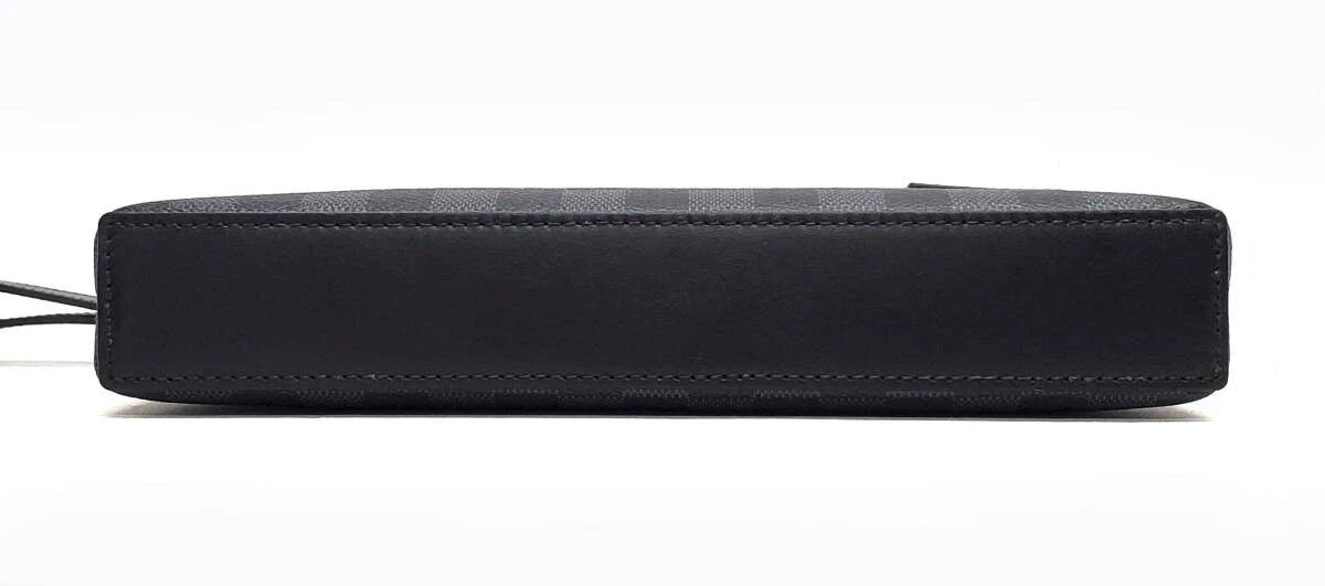 Takeoff Pouch